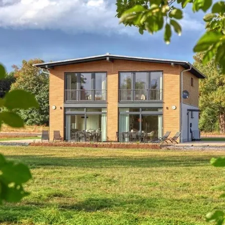 Ferienhaus Wesenberg Holiday home Wesenberg